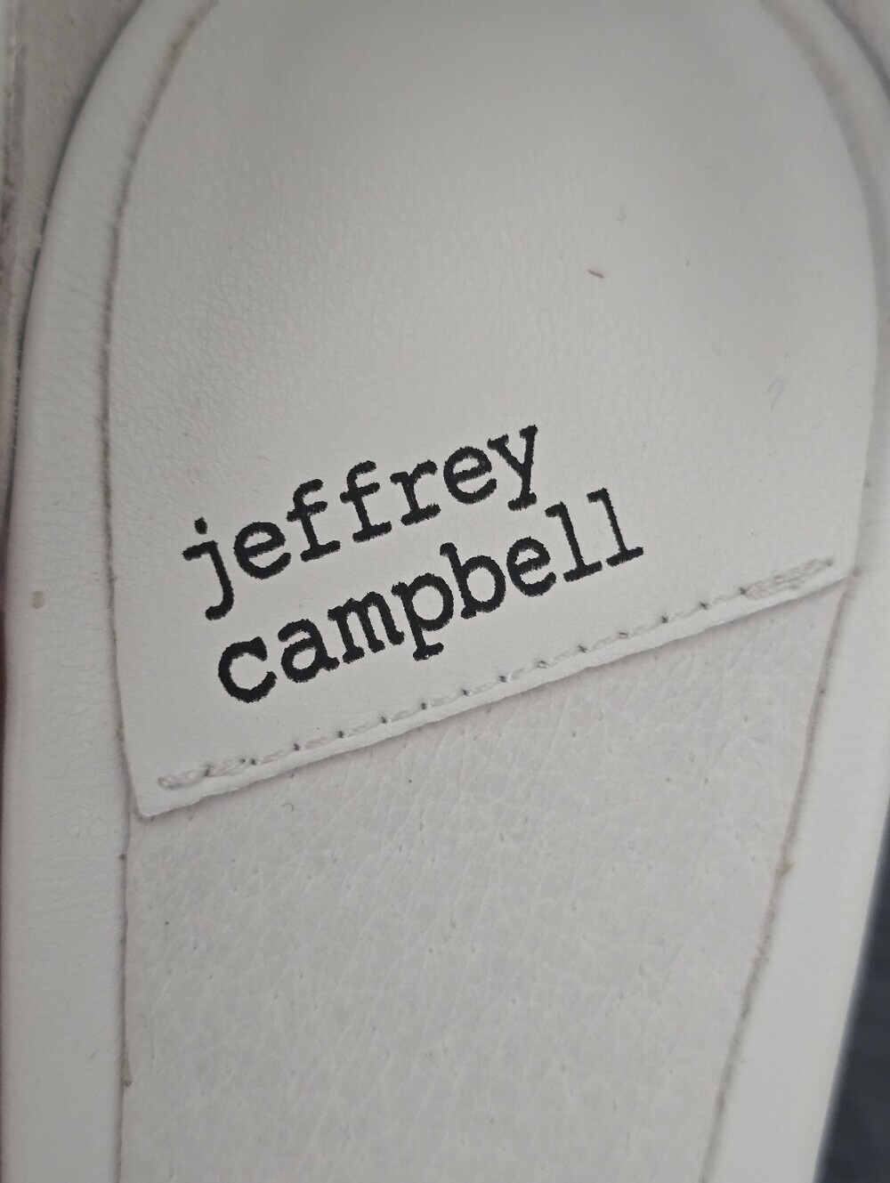Jeffrey Campbell White Metamorph  Ankle Strap Heels Silver Buckle Size 9.5 - Picture 8 of 8